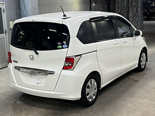 HONDA FREED 2016
