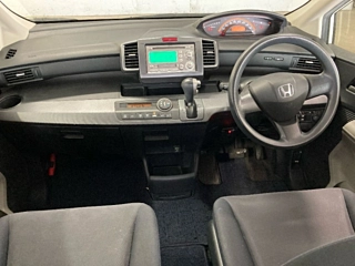 HONDA FREED 2010