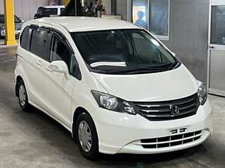 HONDA FREED 2010