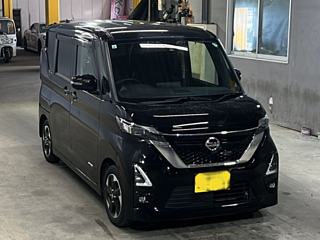 NISSAN ROOX 2021