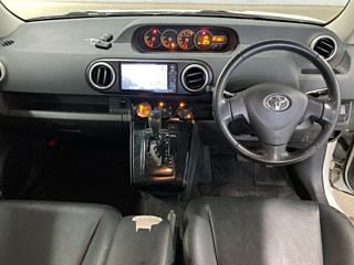 TOYOTA COROLLA RUMION 2011