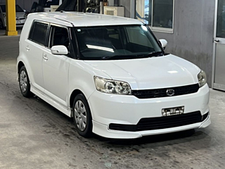TOYOTA COROLLA RUMION 2011