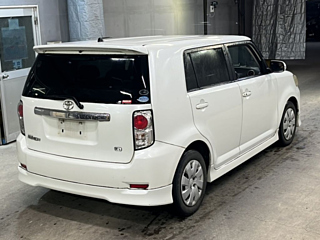 TOYOTA COROLLA RUMION 2011
