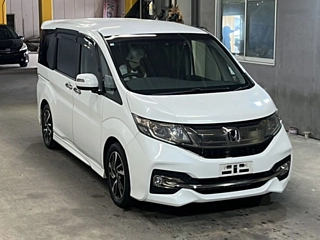 HONDA STEP WAGON 2016
