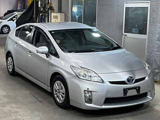 TOYOTA PRIUS 2011