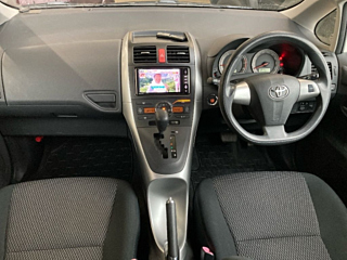 TOYOTA AURIS 2011