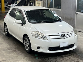 TOYOTA AURIS 2011