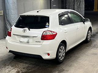 TOYOTA AURIS 2011