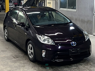TOYOTA PRIUS 2014