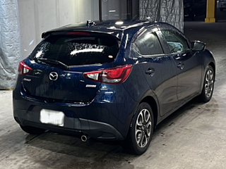 MAZDA DEMIO 2015