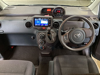 TOYOTA PORTE 2013