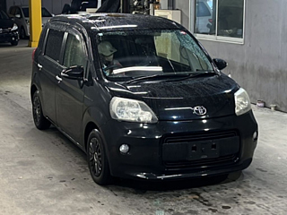 TOYOTA PORTE 2013