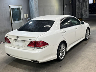TOYOTA CROWN 2011