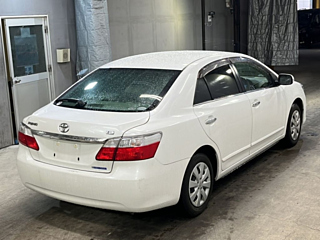 TOYOTA PREMIO 2010
