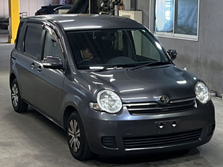 TOYOTA SIENTA 2010