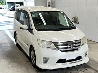 NISSAN SERENA 2013