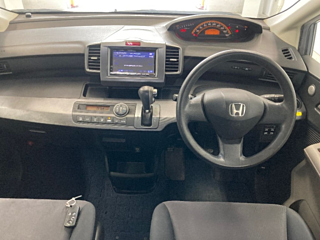 HONDA FREED 2010