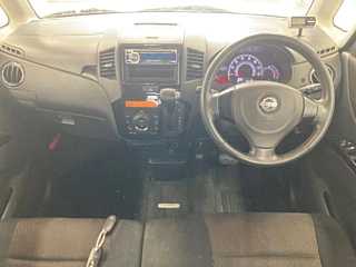 NISSAN ROOX 2010