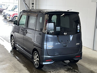 NISSAN ROOX 2010