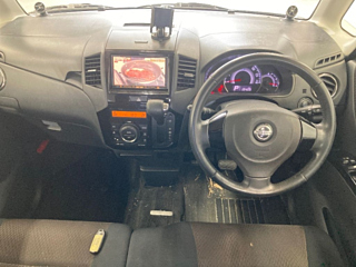 NISSAN ROOX 2011