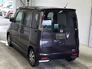 NISSAN ROOX 2011
