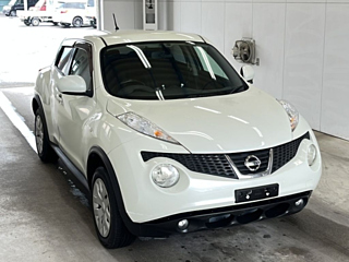 NISSAN JUKE 2011