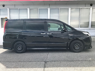 TOYOTA NOAH 2016