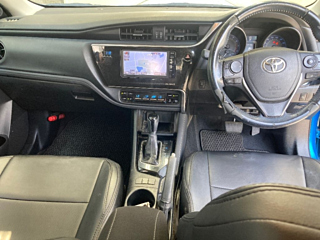 TOYOTA AURIS 2016