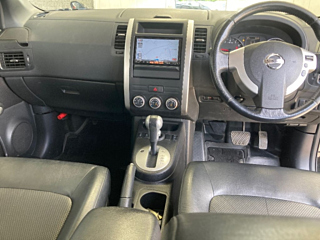 NISSAN X-TRAIL 2012