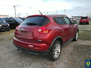 NISSAN JUKE 2010