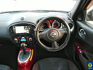 NISSAN JUKE 2010