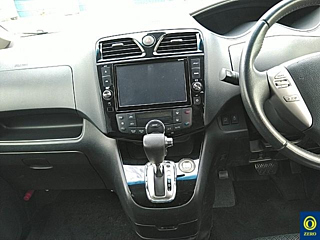 NISSAN SERENA 2015