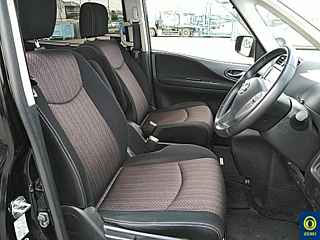 NISSAN SERENA 2015