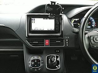 TOYOTA NOAH 2015