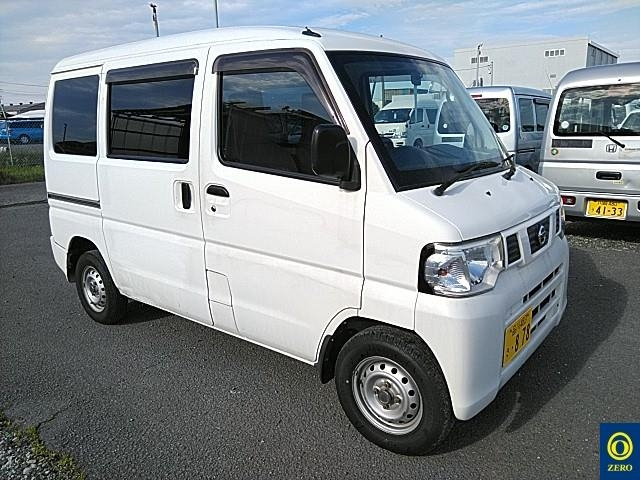 NISSAN CLIPPER VAN 2013