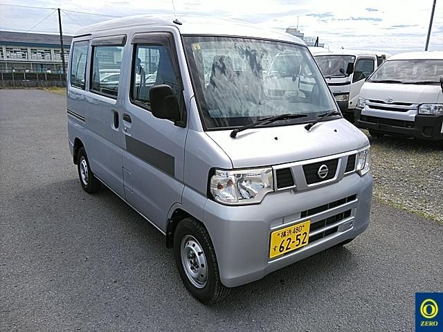 NISSAN CLIPPER VAN 2013