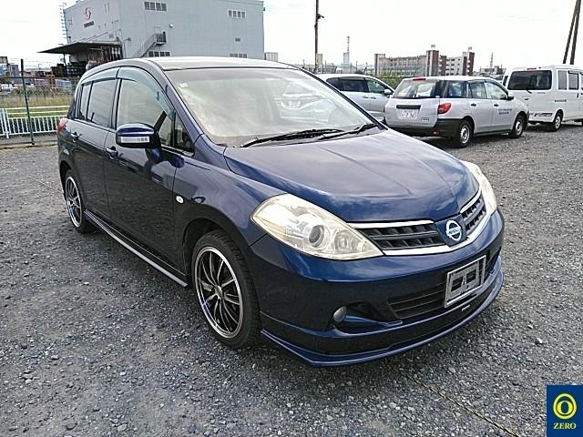NISSAN TIIDA 2010