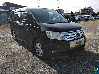 HONDA STEP WAGON 2011
