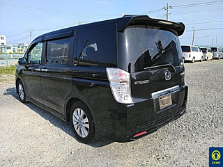 HONDA STEP WAGON 2011