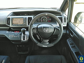 HONDA STEP WAGON 2011