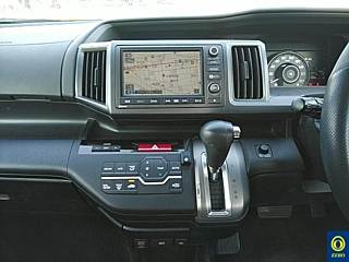 HONDA STEP WAGON 2011