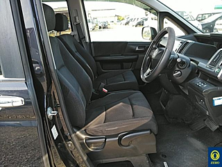 HONDA STEP WAGON 2011
