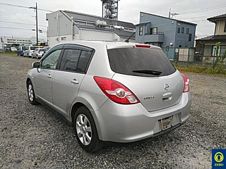 NISSAN TIIDA 2012