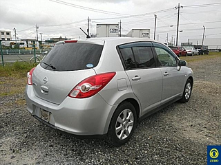 NISSAN TIIDA 2012
