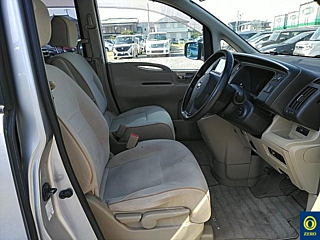 NISSAN SERENA 2010