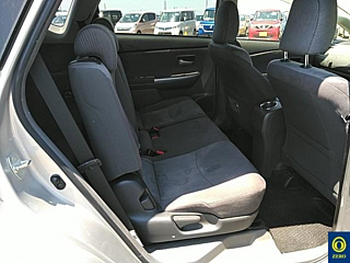 TOYOTA PRIUS ALPHA 2012