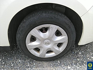 NISSAN TIIDA 2010