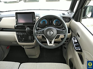 NISSAN ROOX 2020