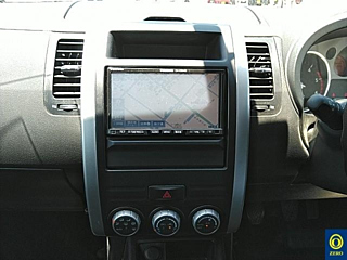 NISSAN X-TRAIL 2010