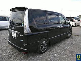 NISSAN SERENA 2013